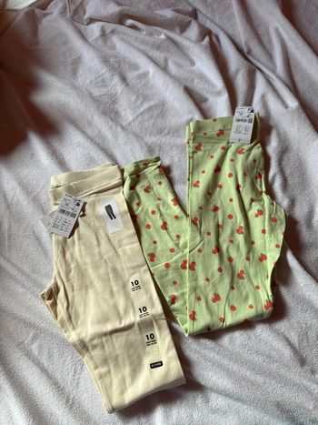 Lot de 2 leggings taille 10 ans neuf avec étiquette