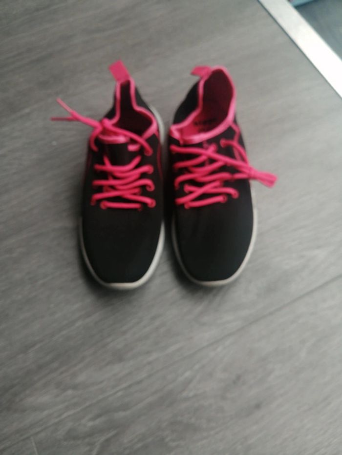 Basket femme T. 37