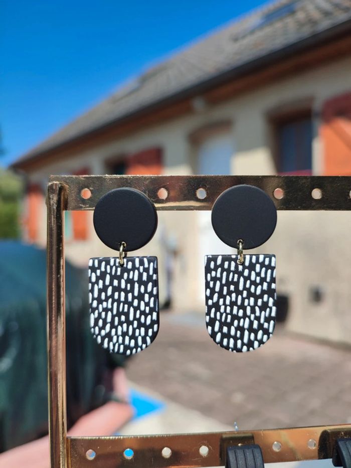 Boucles d'oreilles - photo numéro 2