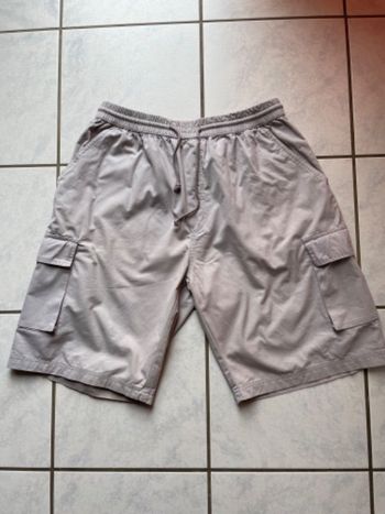 Short taille élastique, plus lien de serrage