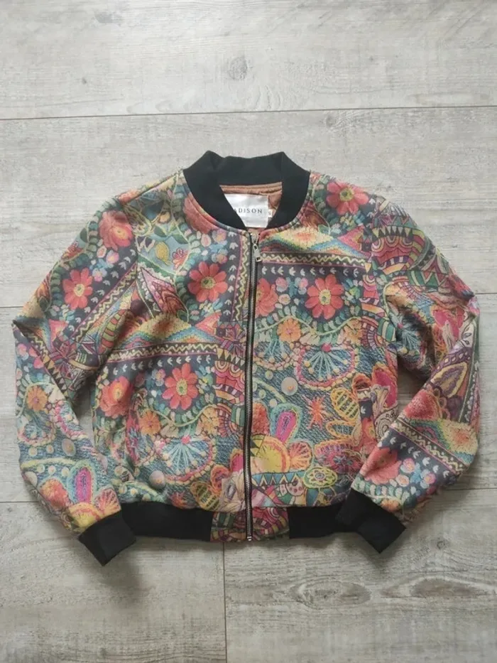Bomber / veste manches longues suédine motifs fleuris multicolores taille S Madison - photo numéro 5