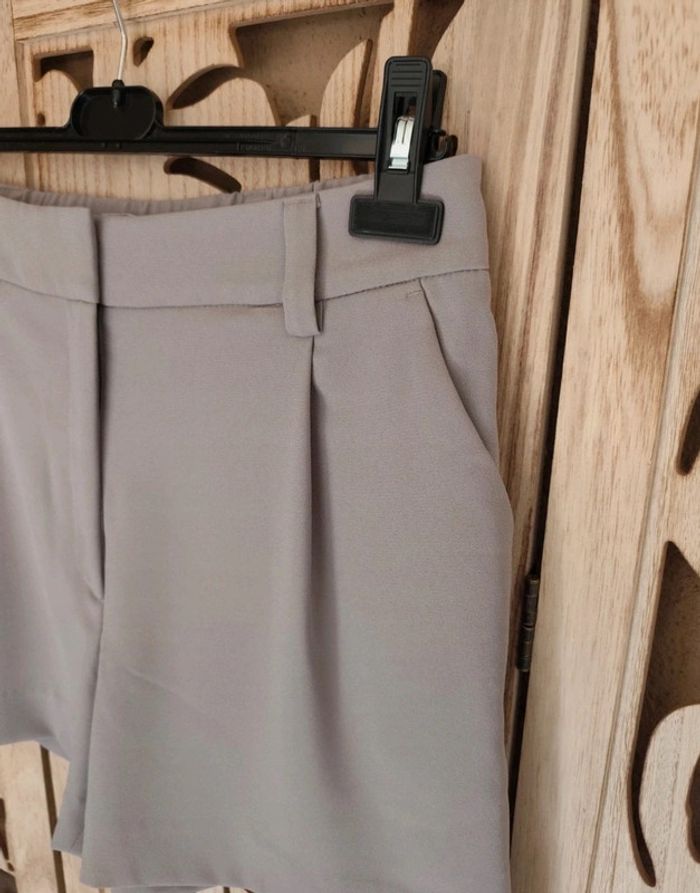 Short fluide élégant, Gris clair Taille 40 H&M - photo numéro 3