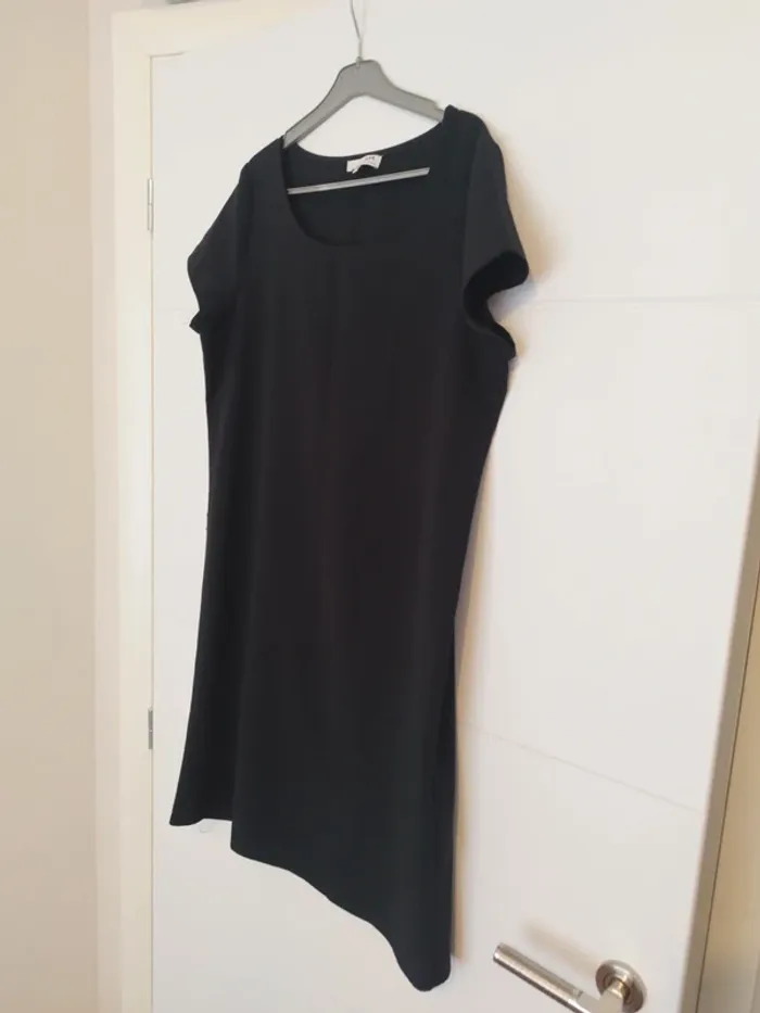 Robe noire "La Halle" - Taille 38