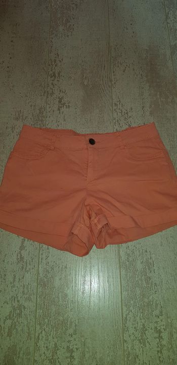 Short orange
