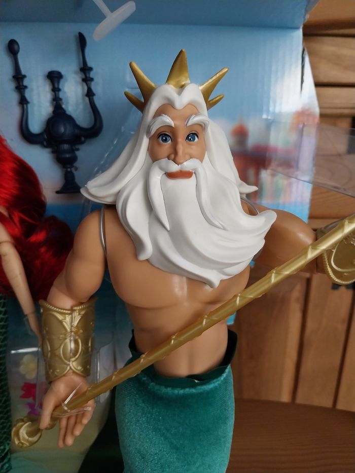 Poupée Roi Triton La Petite Sirène Ariel avec Trident coffret Disney - photo numéro 2