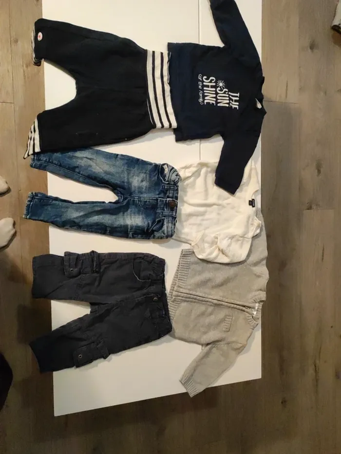 Lot vêtement 9mois