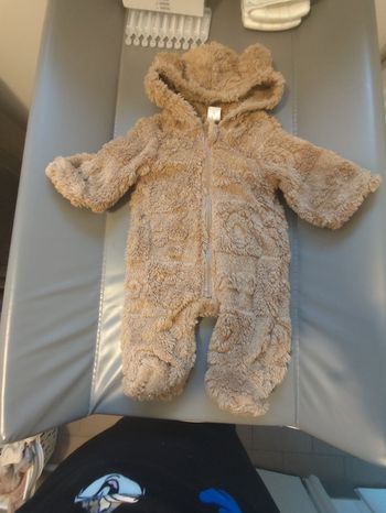 Dors bien chaud bébé garçon