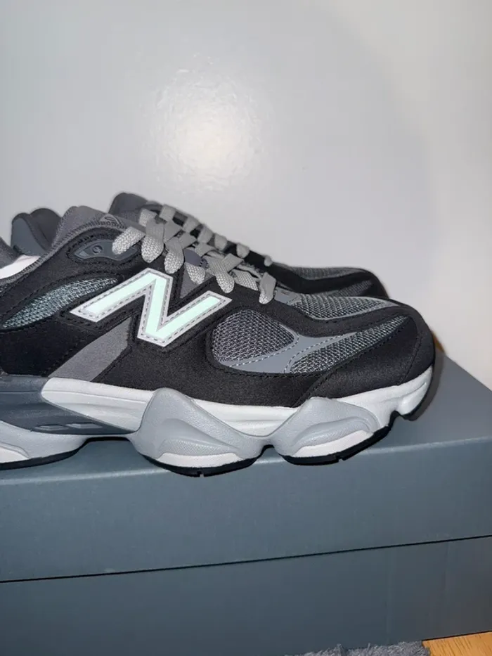 New balance GC 9060 Noir / Grise / Blanche Black - photo numéro 2