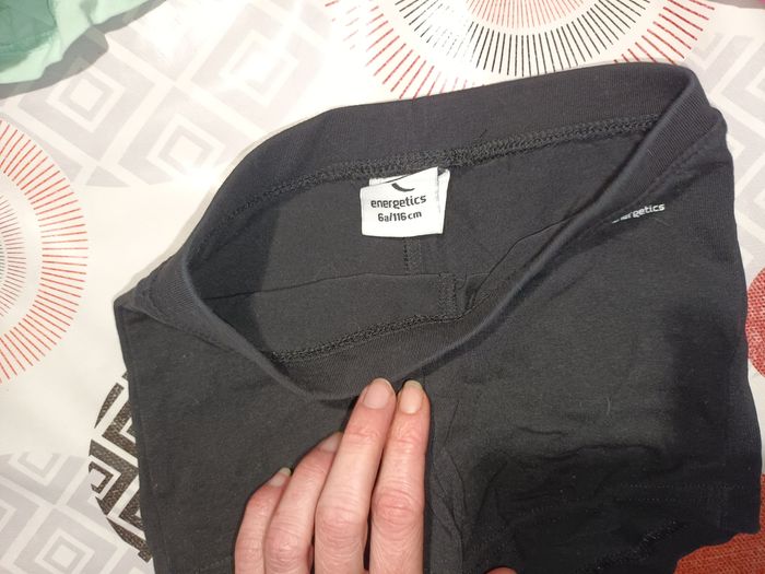 Lot 3 shorts élastiques 👧 taille 6 ans - photo numéro 8
