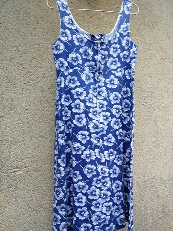 Robe d'été bleu motif floral sans manches