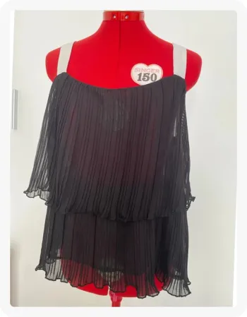 Top plissé à volants noir et blanc Moocci