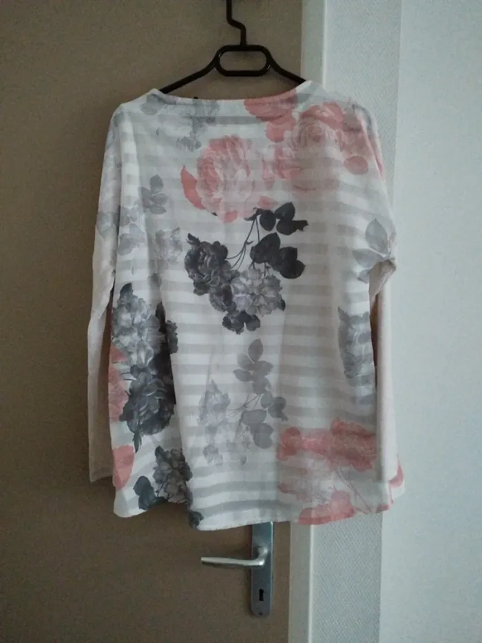 Blouse fleurie - photo numéro 5