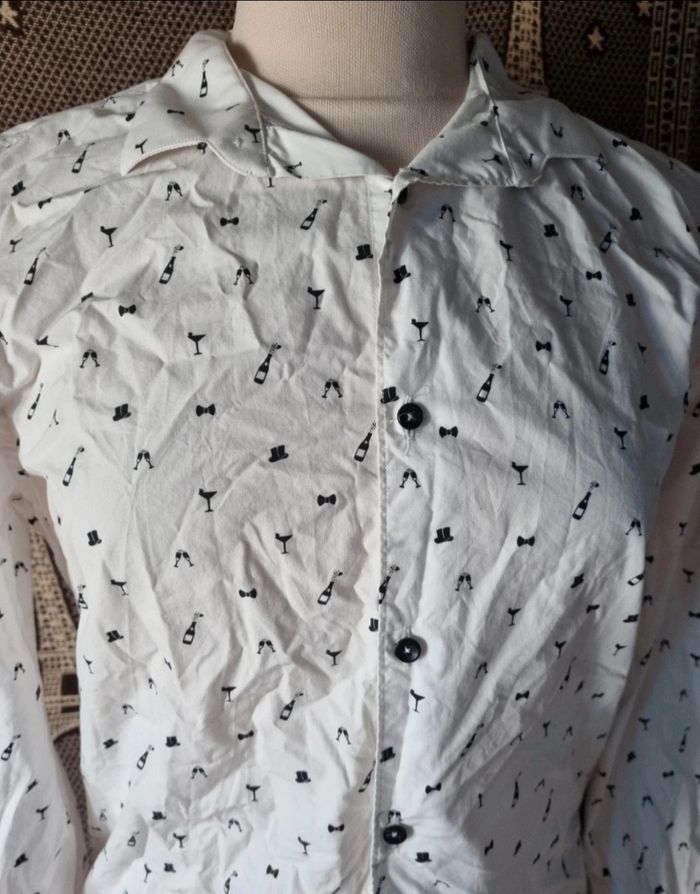 Chemise blanche à motifs noir 🥂🍾 taille M Slim fit - photo numéro 2