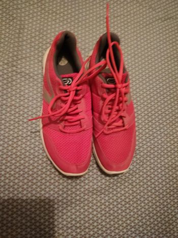 Basket kalenji 39 rose