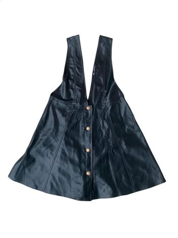 Robe en similicuir noire Zara taille M