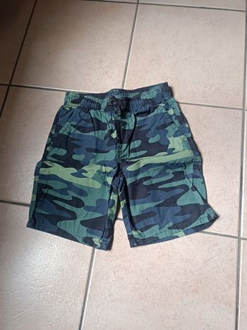 Short bleu Kiabi 7 ans