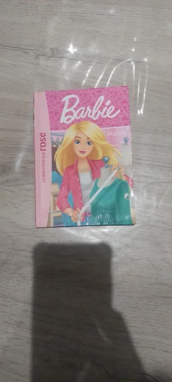 Livre barbie styliste