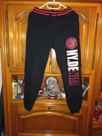 Bas de jogging t'ai 14 ans