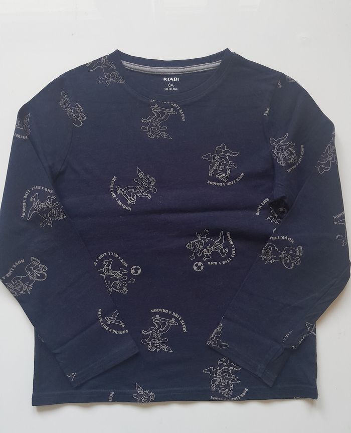 Tshirt manches longues 8 ans