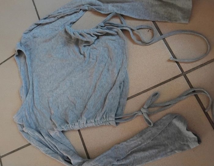 Crop top gris shein - photo numéro 3