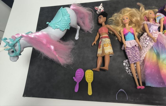 Lot de poupées Barbie - photo numéro 4