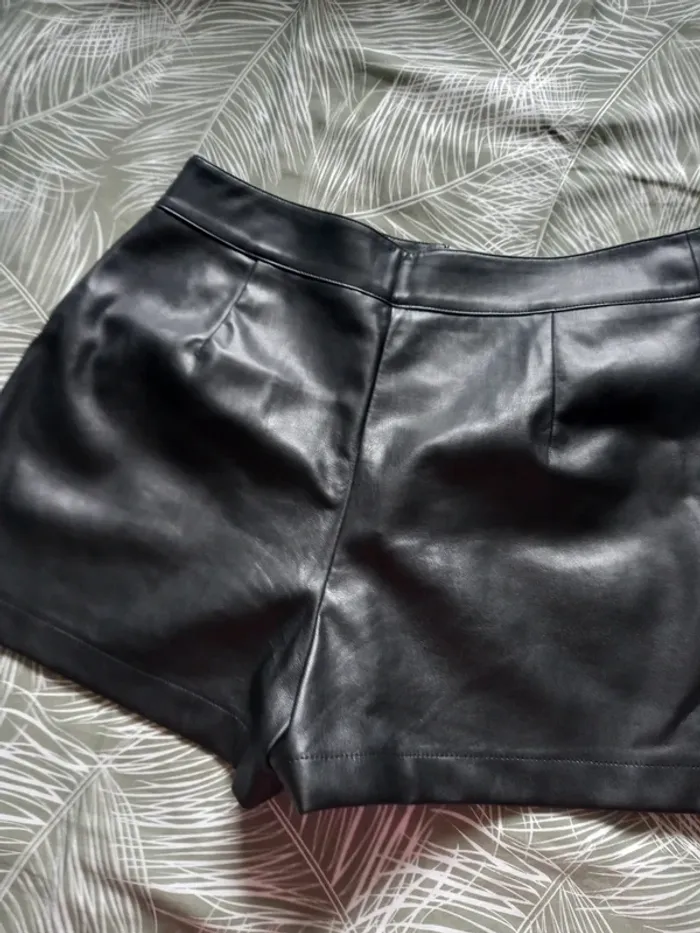 Short cuir - photo numéro 4