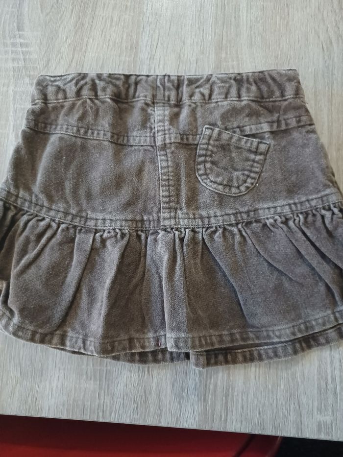 Jupe 2 ans - photo numéro 2