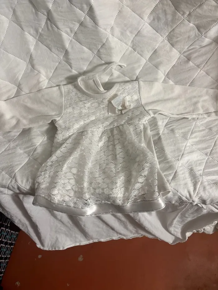 Jolie blouse taille 18mois marque crazy