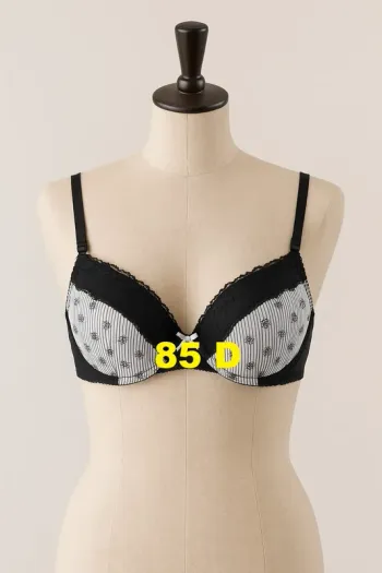 Soutien-Gorge noir blanc motif fleur Passionata Taille 85 D