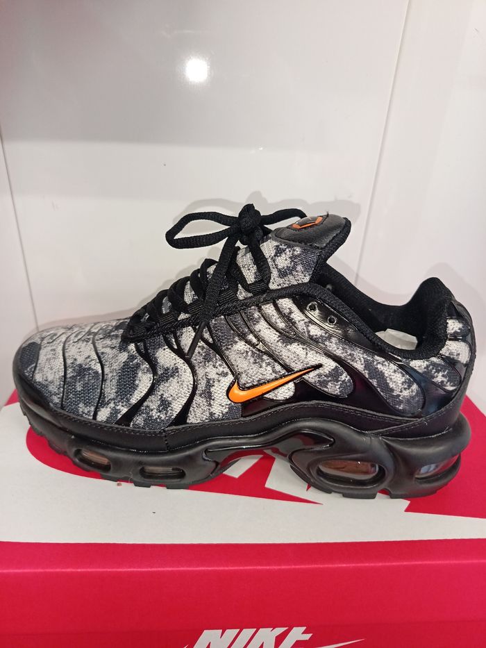 Basket tn neuve taille 45