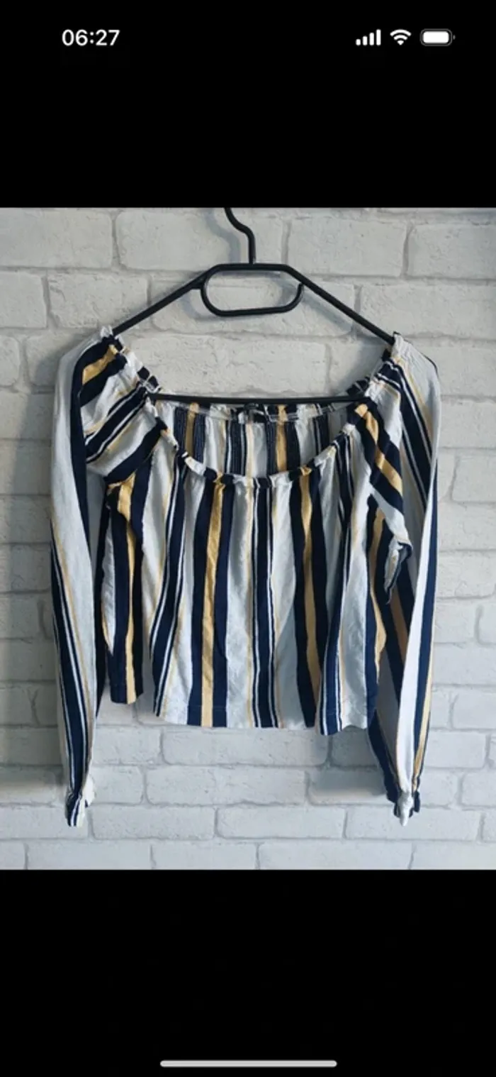 Top court Bershka taille S