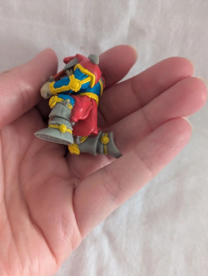 Lot figurines Yo Gi Oh - photo numéro 10