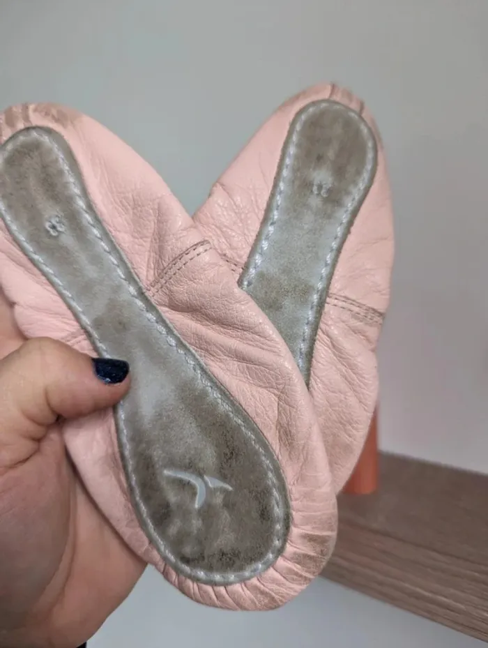 Chaussons de danse en cuir rose clair taille 33 - photo numéro 3