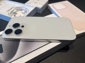 I P h o n e 15 pro Max