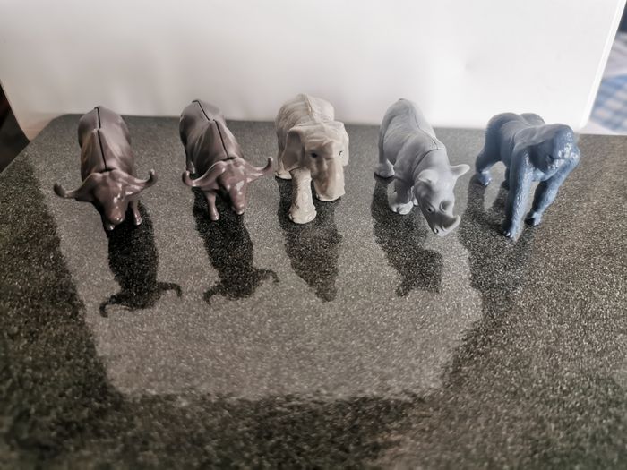 Figurines animaux de la Savane lot de 5 Kinder