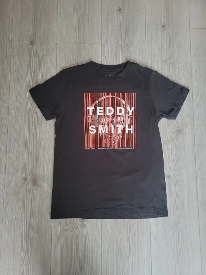 Tee shirt teddy Smith tbe 14 ans