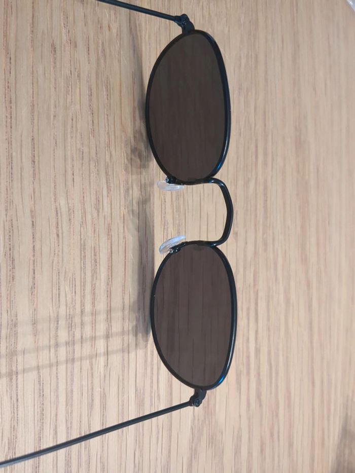 Lunettes de soleil femme noires - photo numéro 4