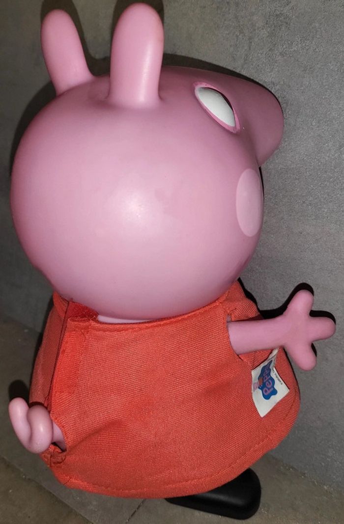 Grande figurine géante Peppa pig 35 cm - photo numéro 2