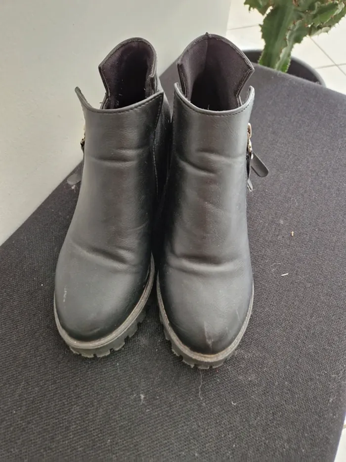 Bottines noir bout rond avec talon - photo numéro 2