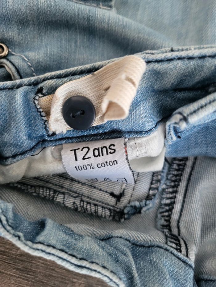Bermuda en jean's Taille 2-3 ans - photo numéro 2