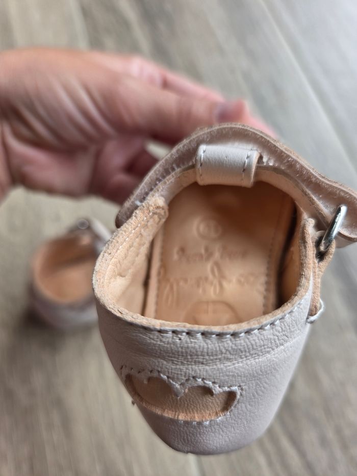 Chausson easy peasy  taille 19 - photo numéro 2