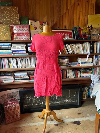 Robe rose, camaïeu décolleté dos