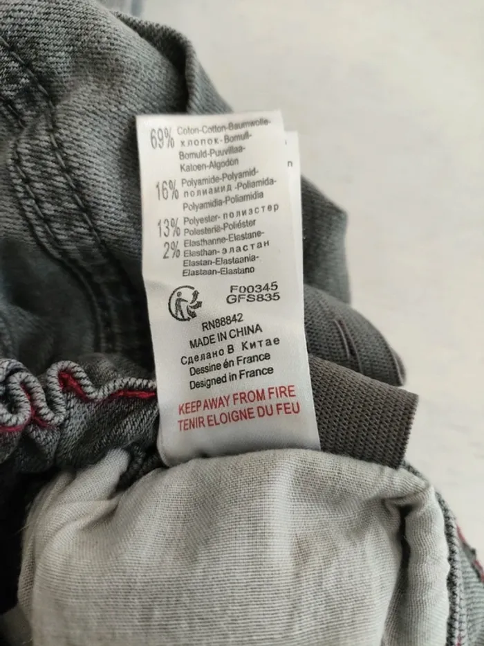 Jean gris La Redoute – 12 ans – Très bon état comme neuf - photo numéro 14
