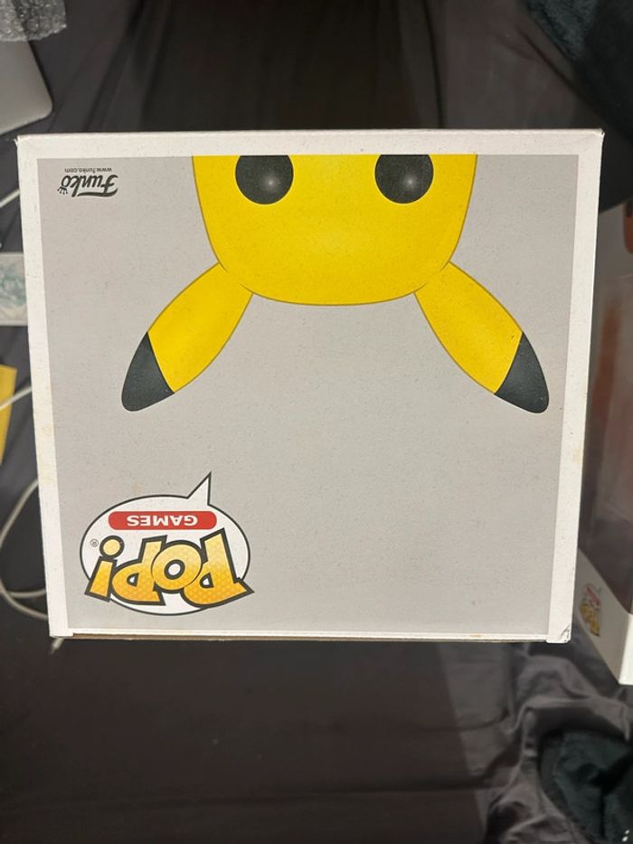 Funko Pop Pokémon - Pikachu Jumbo 353 - photo numéro 5