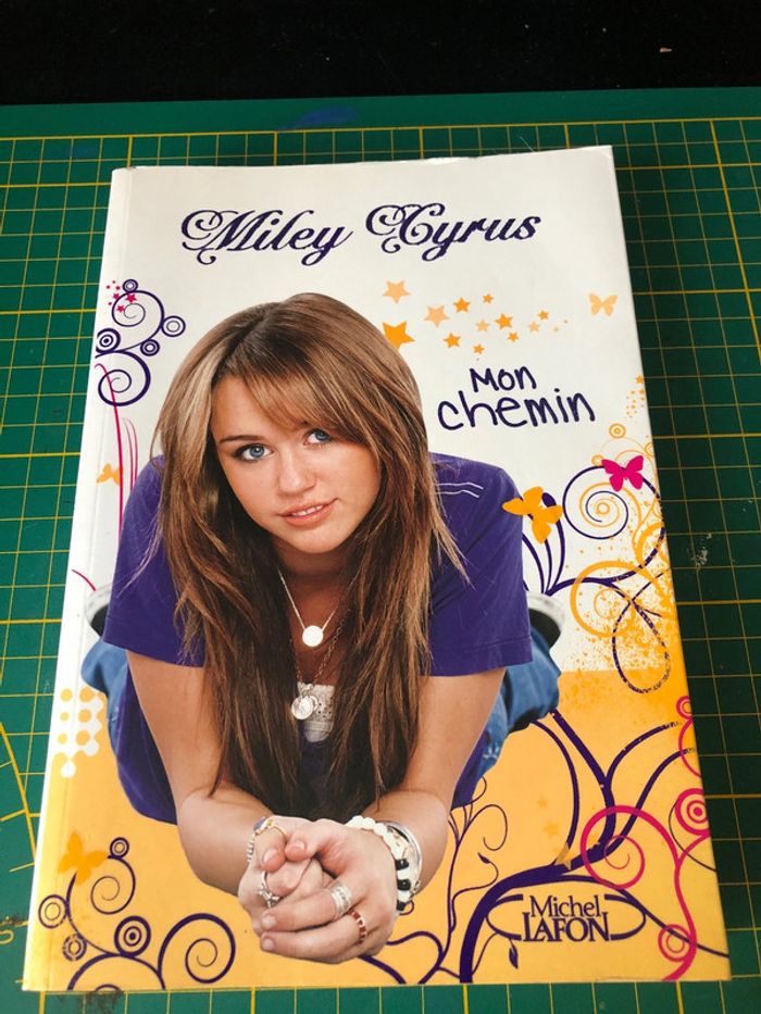 Livre miley cirus mon chemin
