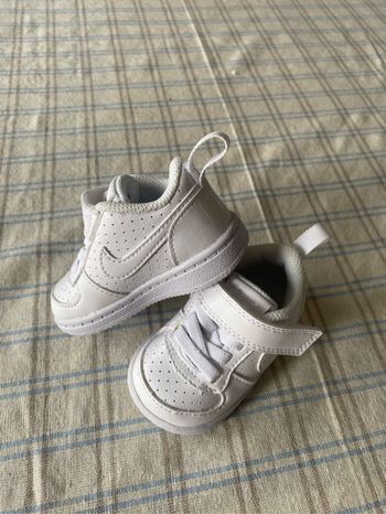 Baskets neuves Nike bébé