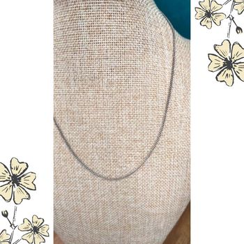 Chaîne fine torsadée gris foncé – look vintage