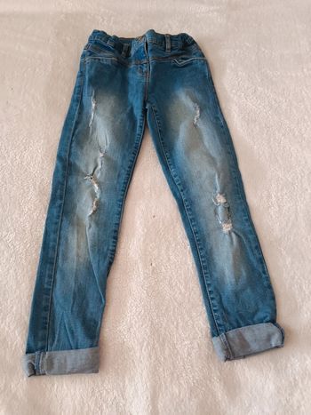 Jeans tape à l'œil 9 ans