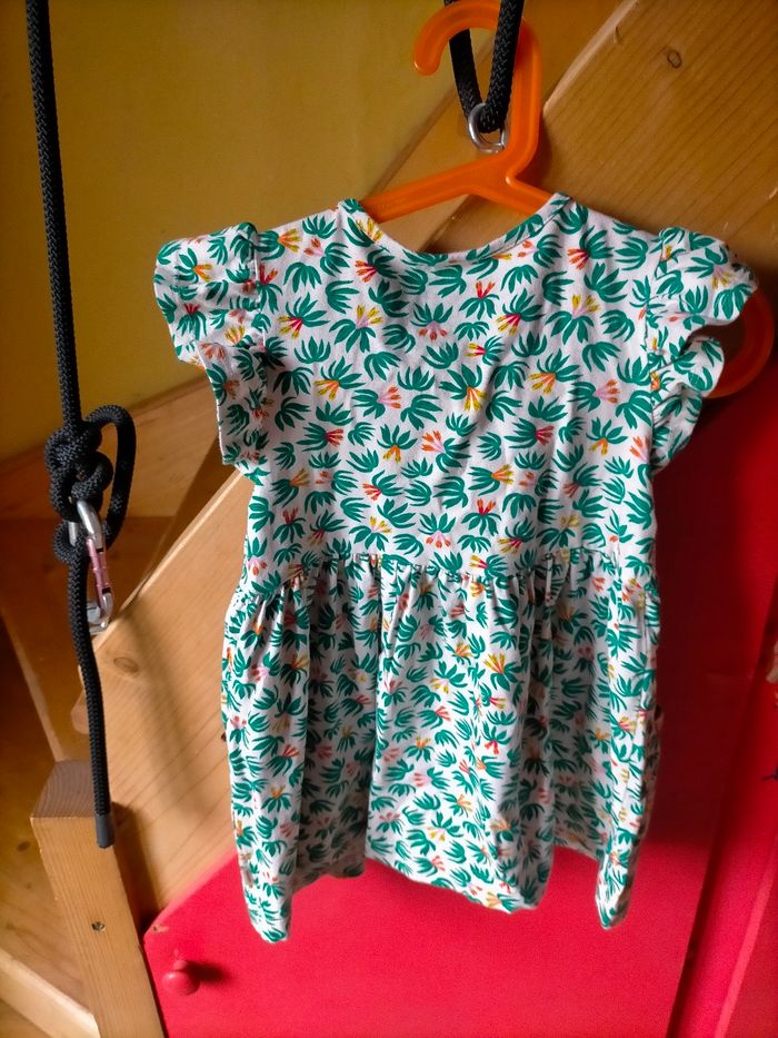 Très jolie robe Catimini 2 ans - photo numéro 4