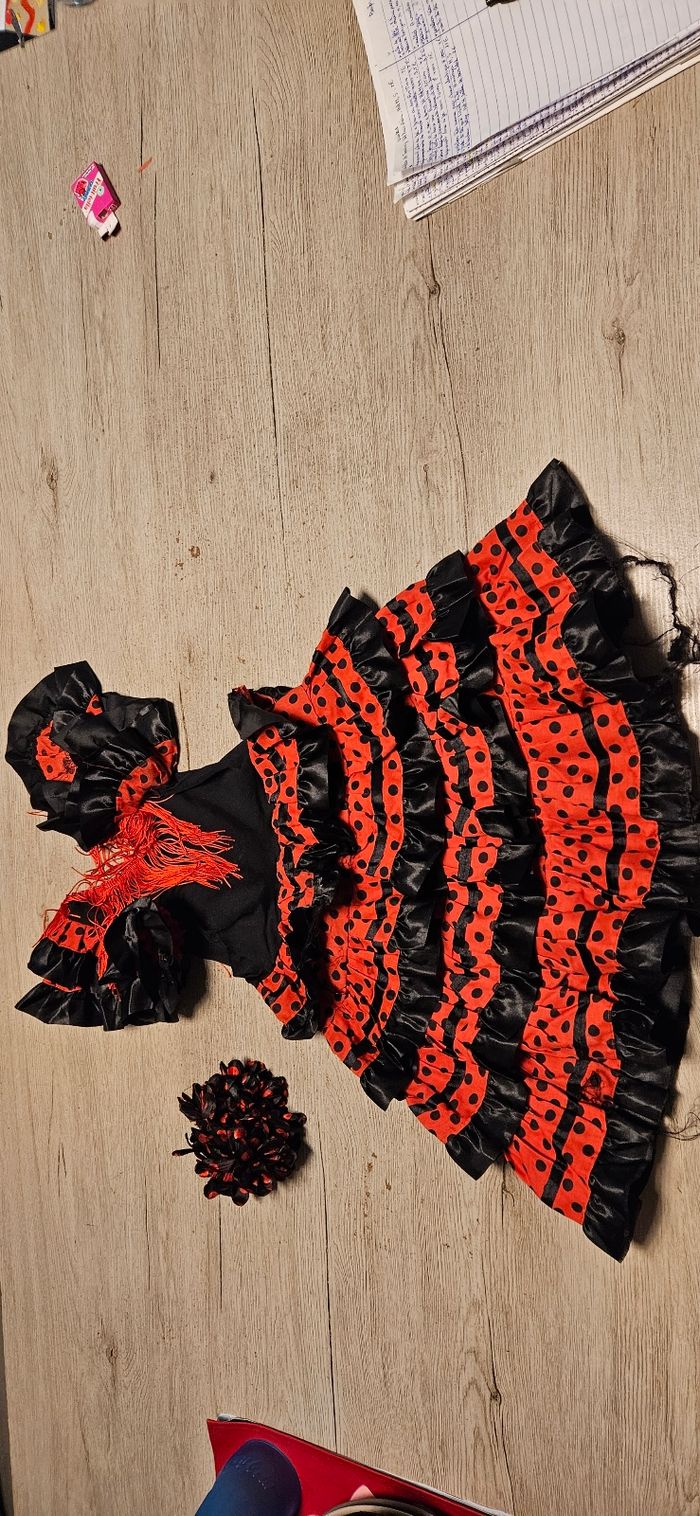 Déguisement fille, robe de flamenko + pince àcheveux, 4 ans - photo numéro 6